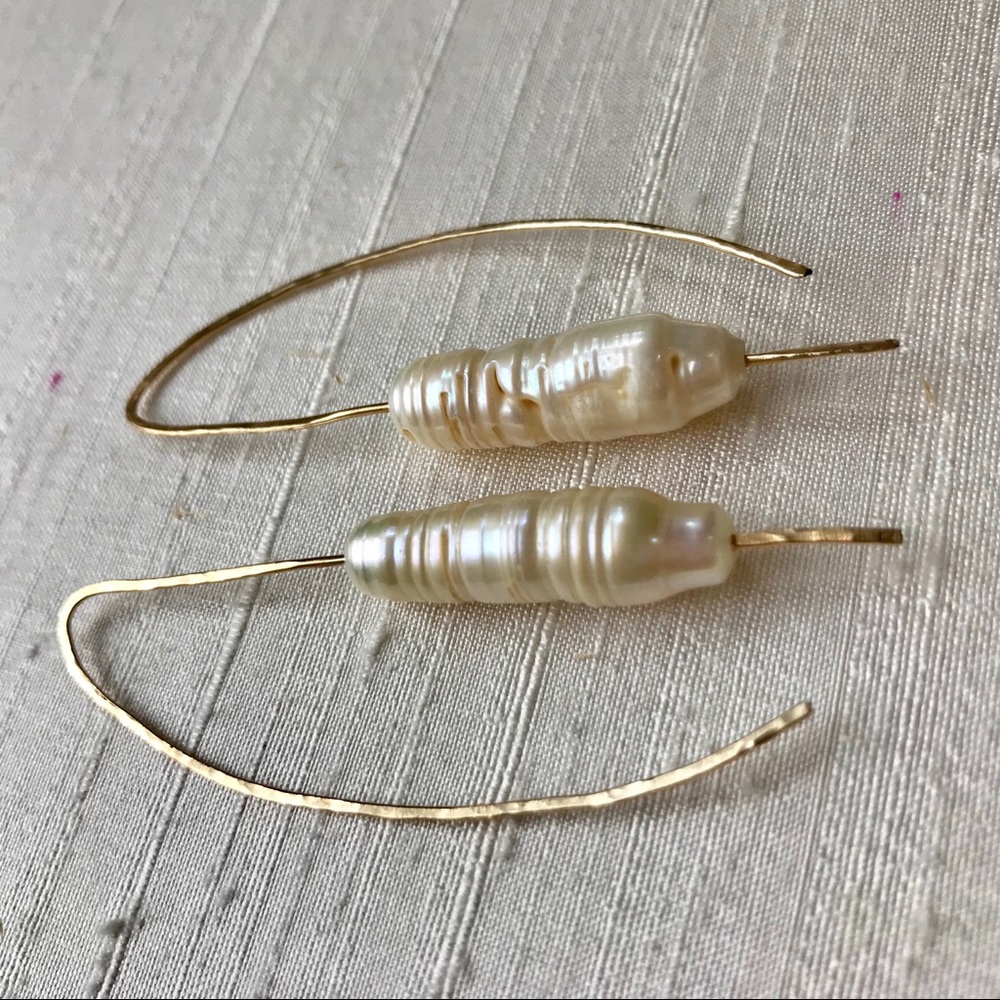 ✨Beautiful Biwa Pearl Earrings✨ - Picture 3 of 7